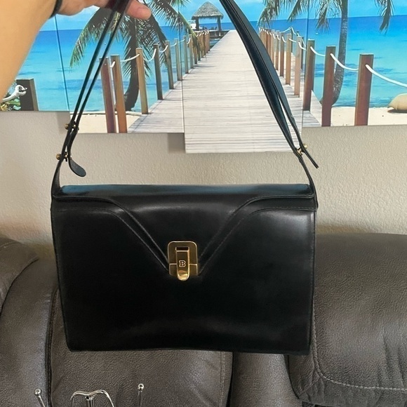 Authentic Bally Handbag/ Shoulder Bag with adjustable strap - Picture 1 of 13